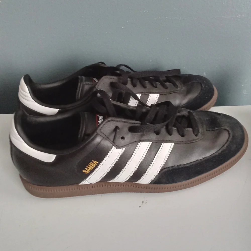 Adidas Samba Classic Black White Leather Gum Sole Sneakers Mens Size‎